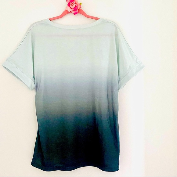 💕Ombre Mint GreenShort Sleeves V-Neck Top SZ L - Picture 12 of 13